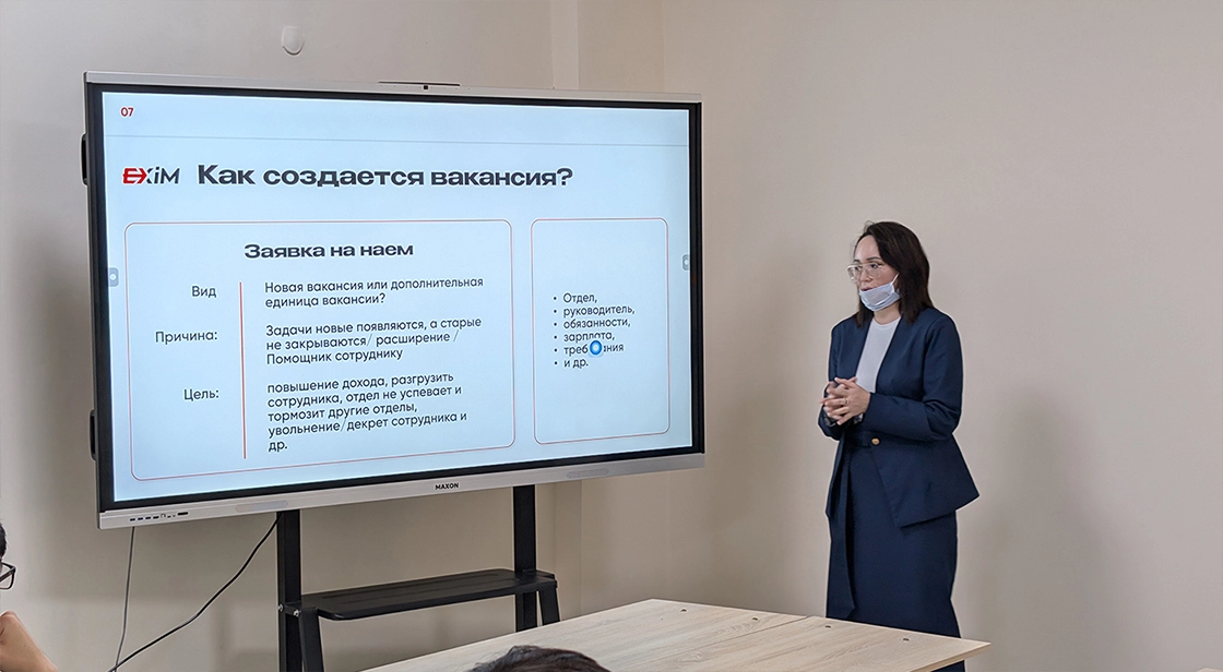 How-to-Successfully-Get-Employed-A-Meeting-Between-Students-and-an-Employer-at-Al-Farabi-KazNU-04